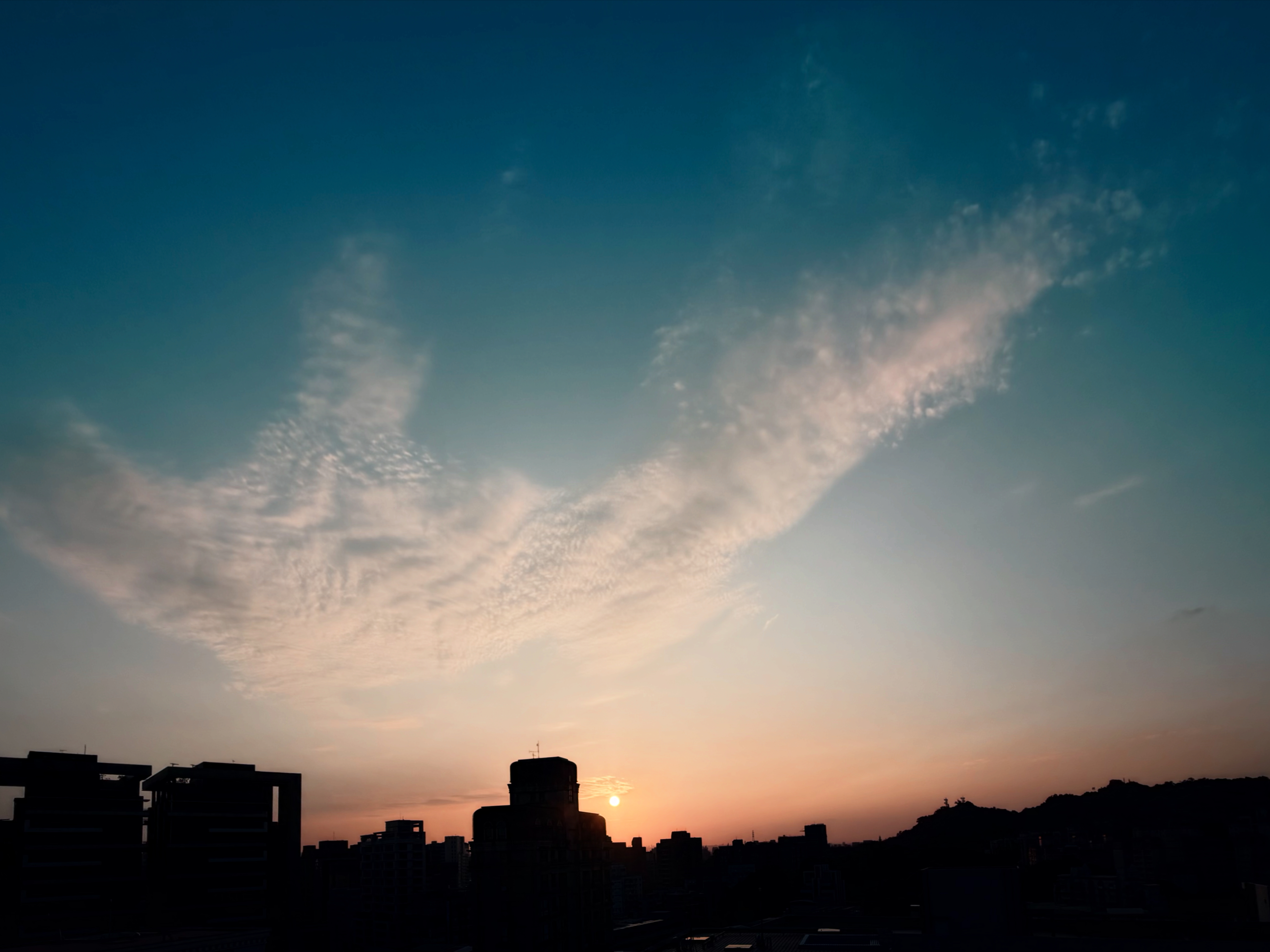 夜裡走回家的一條街